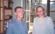 Маруся Климова и биограф СЕлина ,профессор Анри Годар, Париж, Сорбонна, 2005 г.