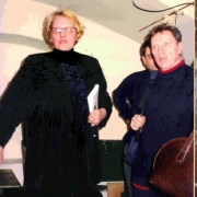 Маруся Климова, Дмитрий Волчек, Андрей Плахов на презентации «Белокурых бестий» в ОГИ, Москва, 2001 г.